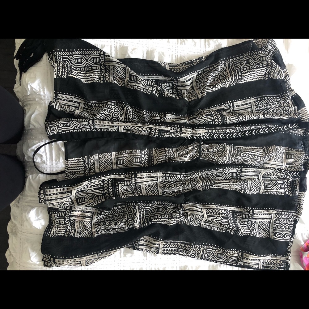 Black & white Swim coverup
